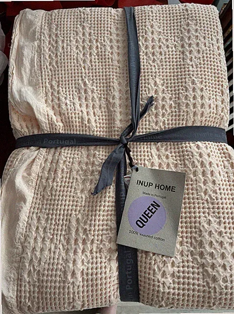 INUP Home Fine Linens Waffle Ruffle Coverlet Queen Size Blanket Cotton Peach New